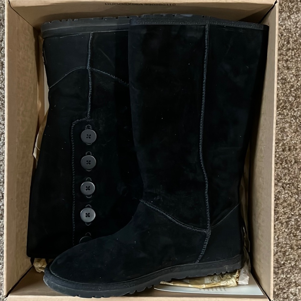UGG Lo Pro Button Boot